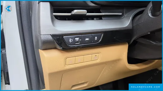 KIA CARNIVAL DIESEL 9-SEATER PRESTIGE