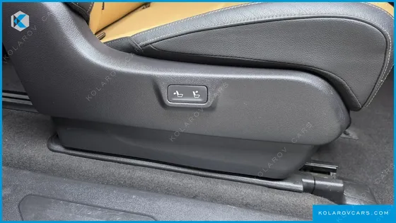 KIA CARNIVAL DIESEL 9-SEATER PRESTIGE