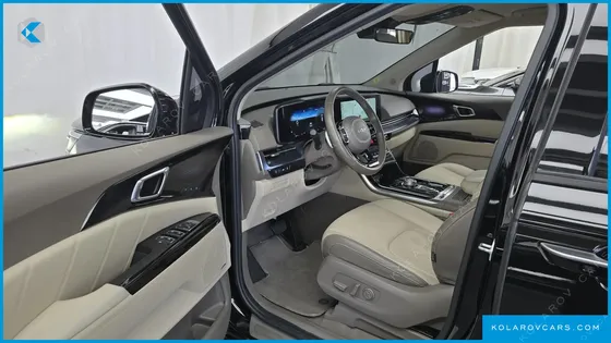 KIA CARNIVAL DIESEL 7-SEATER HI-LIMOUSINE