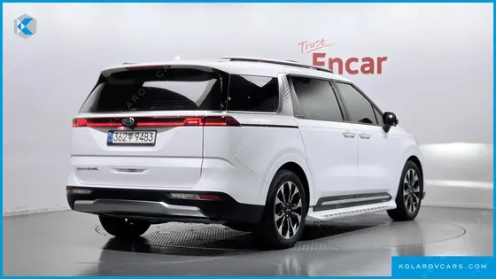 KIA CARNIVAL DIESEL 9-SEATER SIGNATURE