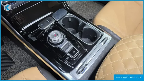 KIA CARNIVAL DIESEL 9-SEATER SIGNATURE