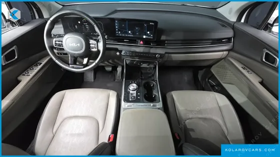 KIA CARNIVAL GASOLINE 9-SEATER PRESTIGE
