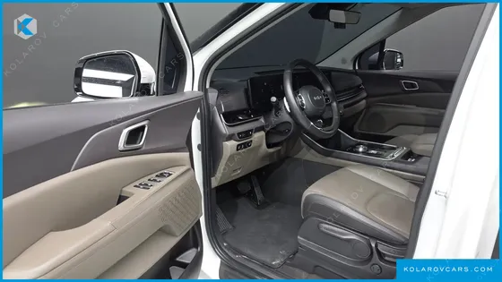 KIA CARNIVAL GASOLINE 9-SEATER PRESTIGE