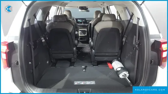 KIA CARNIVAL GASOLINE 9-SEATER PRESTIGE