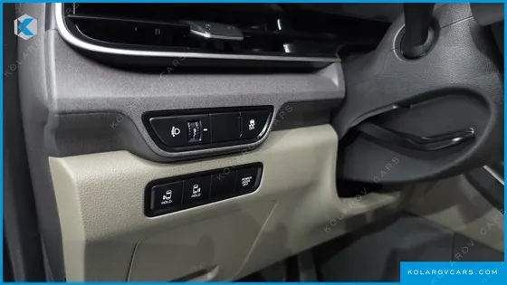KIA CARNIVAL GASOLINE 9-SEATER PRESTIGE
