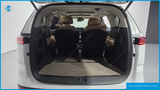 KIA CARNIVAL GASOLINE 7-SEATER SIGNATURE