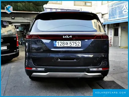 KIA CARNIVAL GASOLINE 9-SEATER SIGNATURE