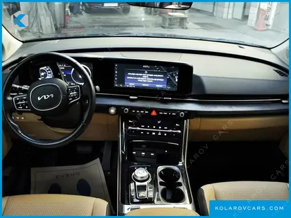 KIA CARNIVAL GASOLINE 9-SEATER SIGNATURE