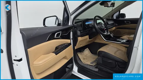 KIA CARNIVAL GASOLINE 9-SEATER PRESTIGE