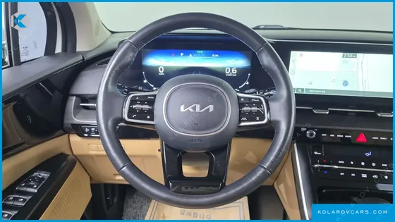 KIA CARNIVAL GASOLINE 9-SEATER PRESTIGE