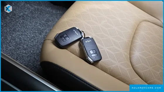 KIA CARNIVAL GASOLINE 9-SEATER PRESTIGE