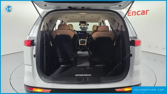 KIA CARNIVAL GASOLINE 9-SEATER PRESTIGE