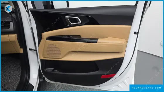 KIA CARNIVAL GASOLINE 9-SEATER PRESTIGE