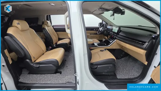 KIA CARNIVAL GASOLINE 9-SEATER PRESTIGE