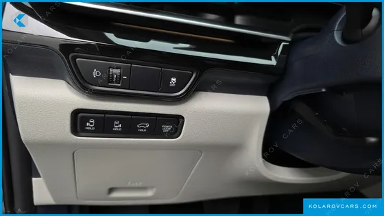 KIA CARNIVAL HEV 9SEATER GRAVITY