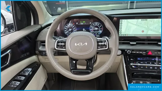 KIA CARNIVAL GASOLINE 7-SEATER SIGNATURE