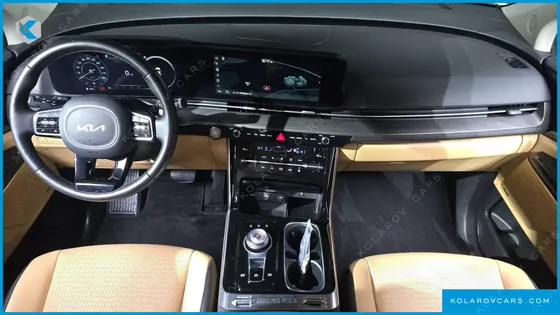 KIA CARNIVAL DIESEL 9-SEATER NOBLESSE