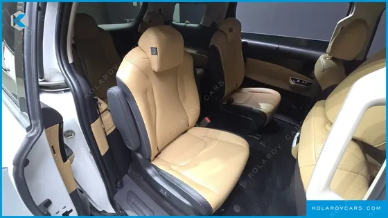 KIA CARNIVAL DIESEL 9-SEATER NOBLESSE