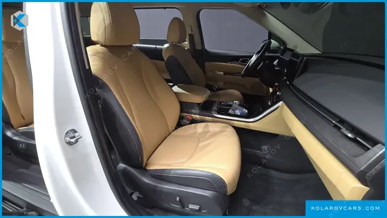 KIA CARNIVAL DIESEL 9-SEATER NOBLESSE