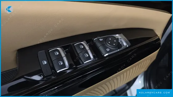 KIA CARNIVAL DIESEL 9-SEATER NOBLESSE