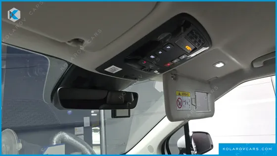 KIA CARNIVAL DIESEL 7-SEATER OUTDOOR