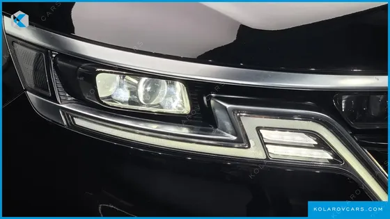 KIA CARNIVAL DIESEL 7-SEATER SIGNATURE