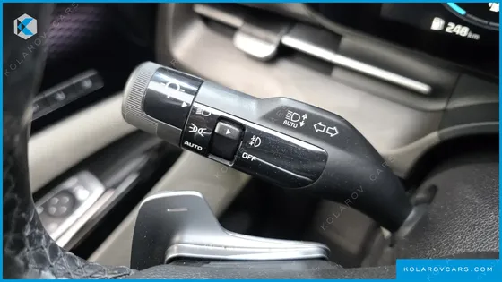 KIA CARNIVAL DIESEL 7-SEATER SIGNATURE