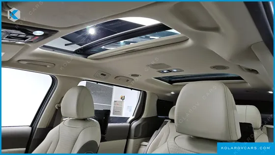 KIA CARNIVAL GASOLINE 7-SEATER SIGNATURE