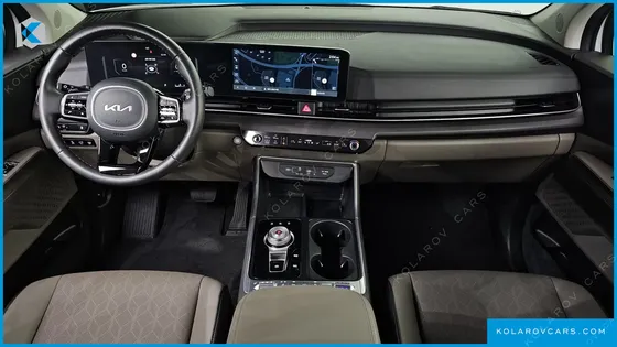 KIA CARNIVAL DIESEL 9-SEATER NOBLESSE