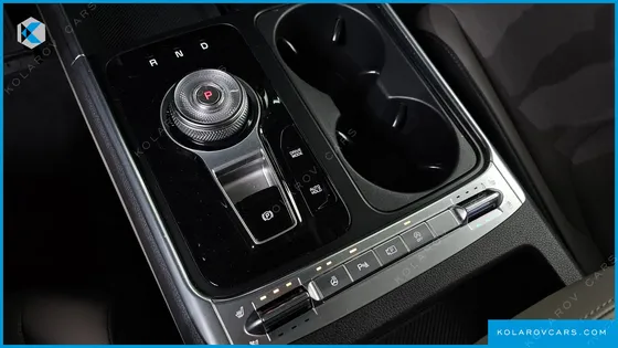 KIA CARNIVAL DIESEL 9-SEATER NOBLESSE