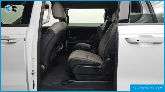 KIA CARNIVAL DIESEL 9-SEATER NOBLESSE