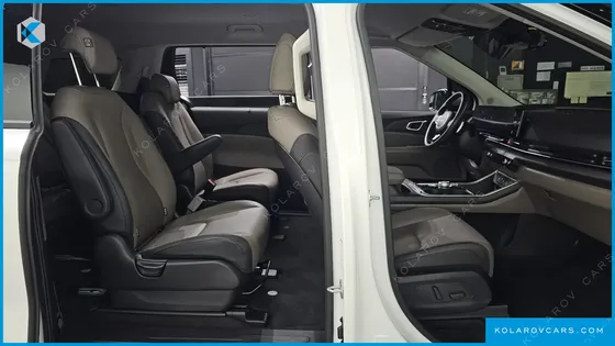 KIA CARNIVAL DIESEL 9-SEATER NOBLESSE