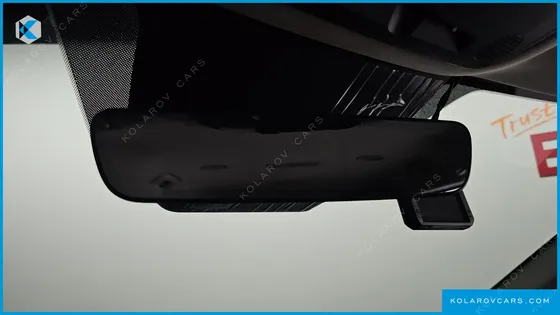 KIA CARNIVAL DIESEL 9-SEATER NOBLESSE