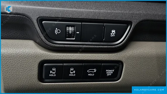 KIA CARNIVAL DIESEL 9-SEATER NOBLESSE