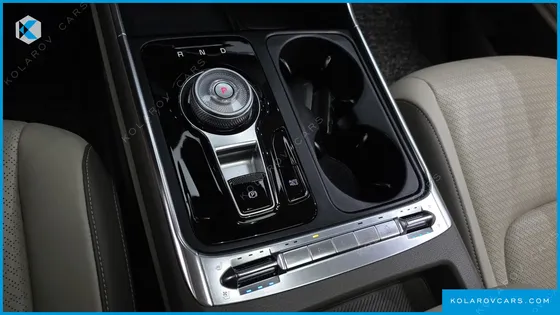 KIA CARNIVAL DIESEL 9-SEATER SIGNATURE