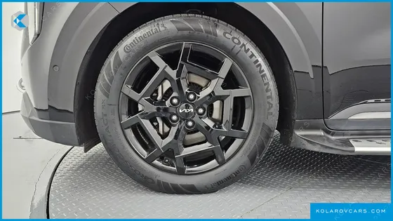 KIA CARNIVAL DIESEL 7-SEATER GRAVITY