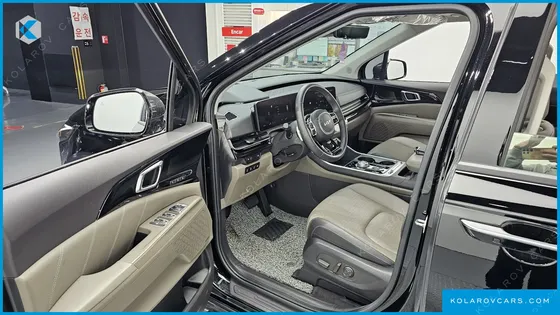 KIA CARNIVAL DIESEL 7-SEATER GRAVITY