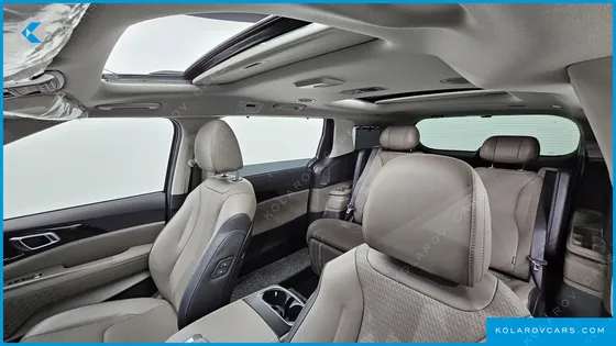 KIA CARNIVAL DIESEL 7-SEATER GRAVITY