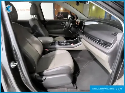 KIA CARNIVAL DIESEL 9-SEATER PRESTIGE