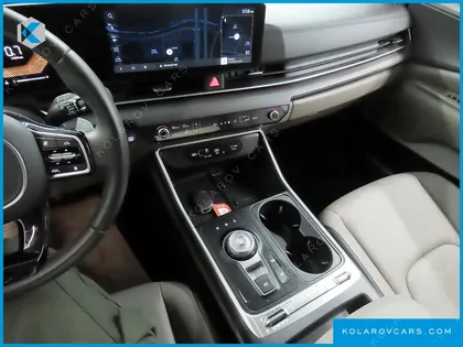 KIA CARNIVAL DIESEL 9-SEATER PRESTIGE