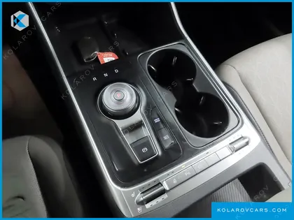 KIA CARNIVAL DIESEL 9-SEATER PRESTIGE