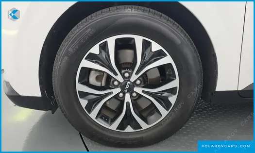 KIA CARNIVAL DIESEL 9-SEATER PRESTIGE
