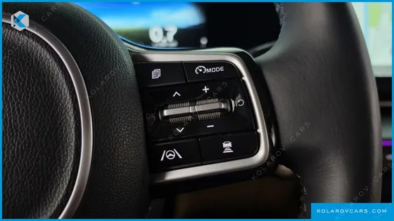 KIA CARNIVAL DIESEL 9-SEATER PRESTIGE