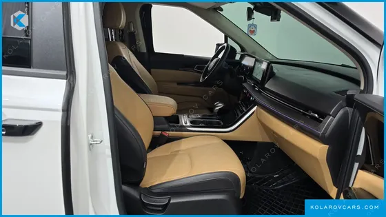 KIA CARNIVAL DIESEL 9-SEATER PRESTIGE
