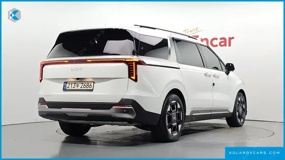KIA CARNIVAL DIESEL 9-SEATER SIGNATURE
