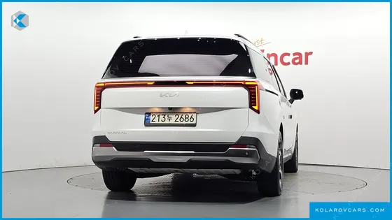 KIA CARNIVAL DIESEL 9-SEATER SIGNATURE
