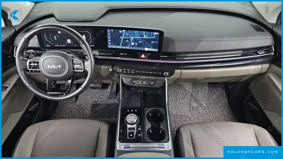 KIA CARNIVAL DIESEL 9-SEATER SIGNATURE