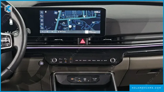 KIA CARNIVAL DIESEL 9-SEATER SIGNATURE