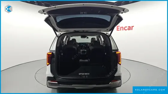 KIA CARNIVAL DIESEL 9-SEATER SIGNATURE