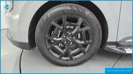 KIA CARNIVAL DIESEL 9-SEATER GRAVITY